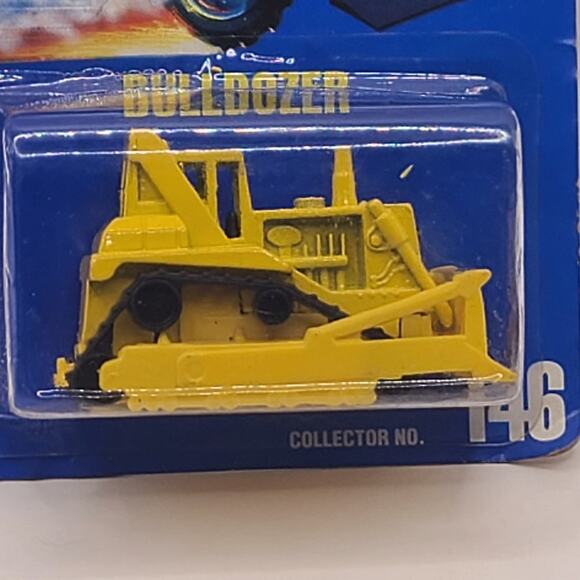 Hot Wheels Vintage Blue Card Bulldozer Yellow Collector #146 Malaysia 1992 - Picture 2 of 5